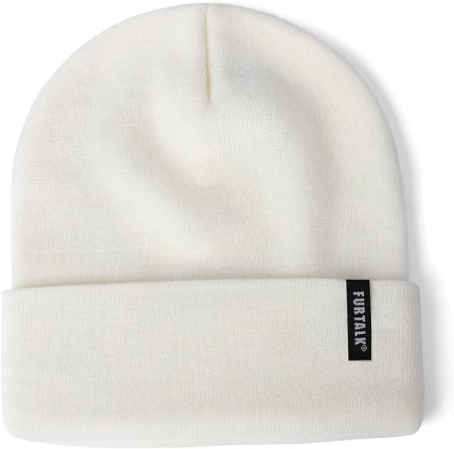 100% super soft acrylic Beanie Hat With Woven Patch