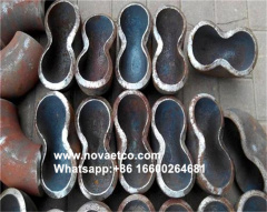 La tubería está sellada con una cabeza en forma de 8.