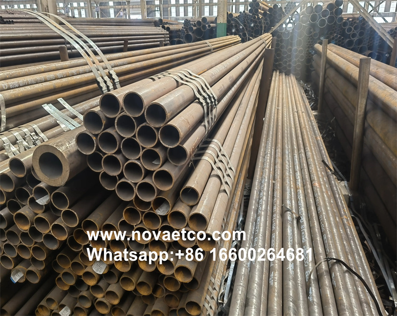 Seamless steel pipes for pipelines