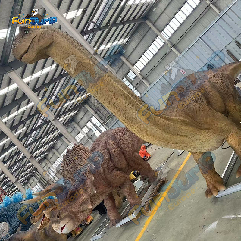 Animatronic Apatosaurus Spray & Customizable for Dinosaur Park