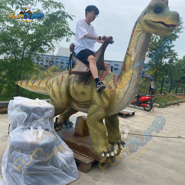 Electronic Ride a Brachiosaurus Spray & Hyper-realistic for Shopping Mall