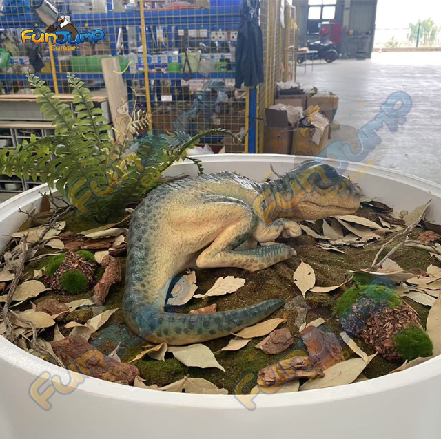 Animatronic Velociraptor incubator Customizable & Hyper-realistic for Dinosaur Park