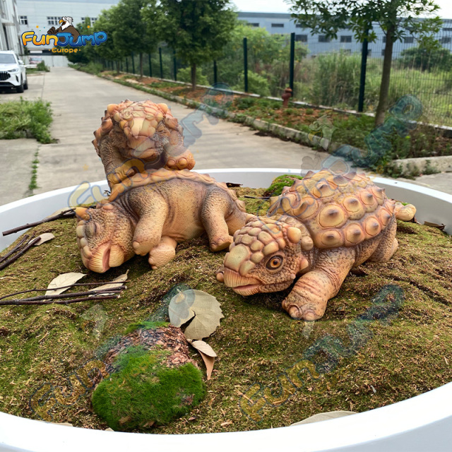 Electronic Ankylosaur With Screen Incubator Water spray & Customizable for Dinosaur Park