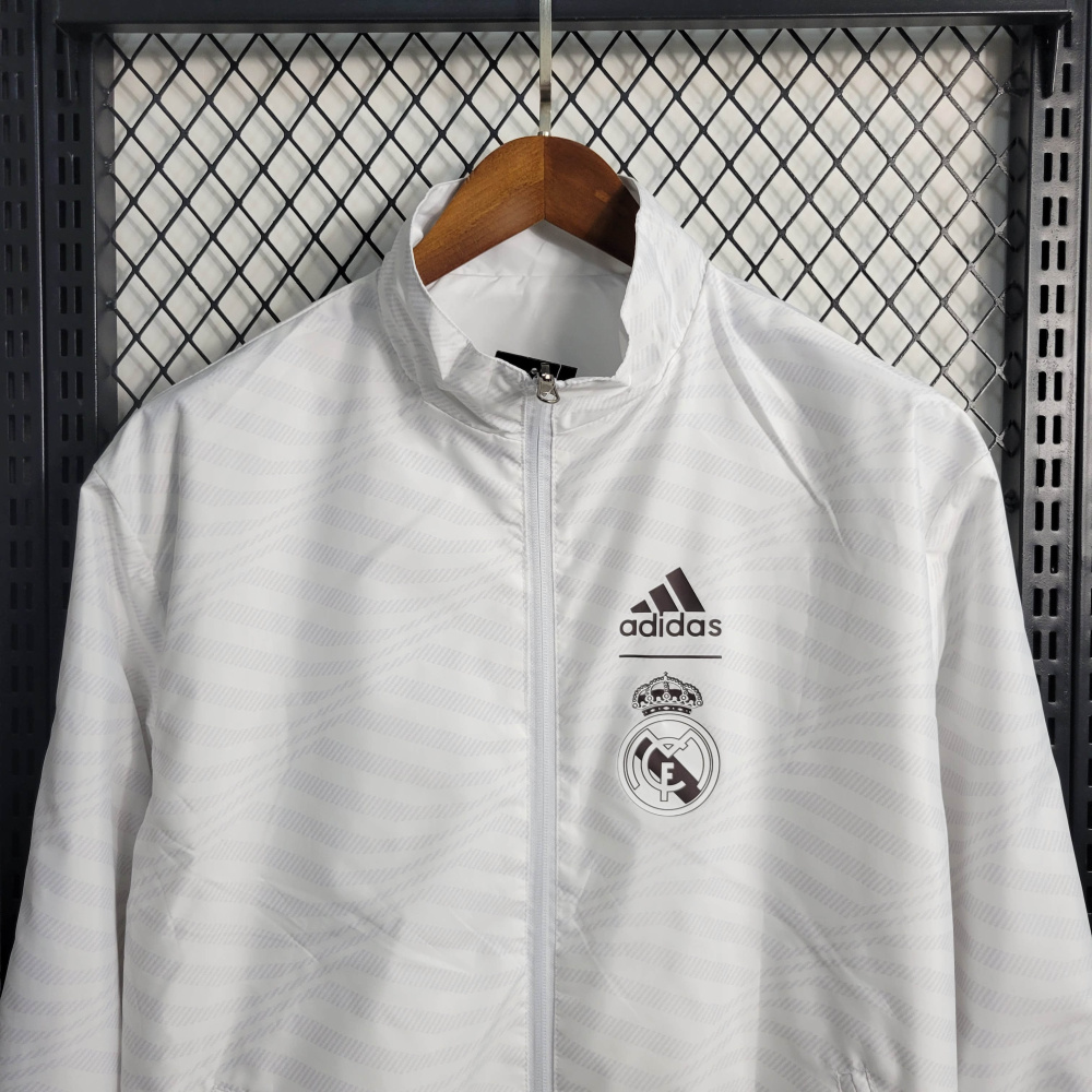 23/24 Windbreaker Reversible Real Madrid Size S-XXL