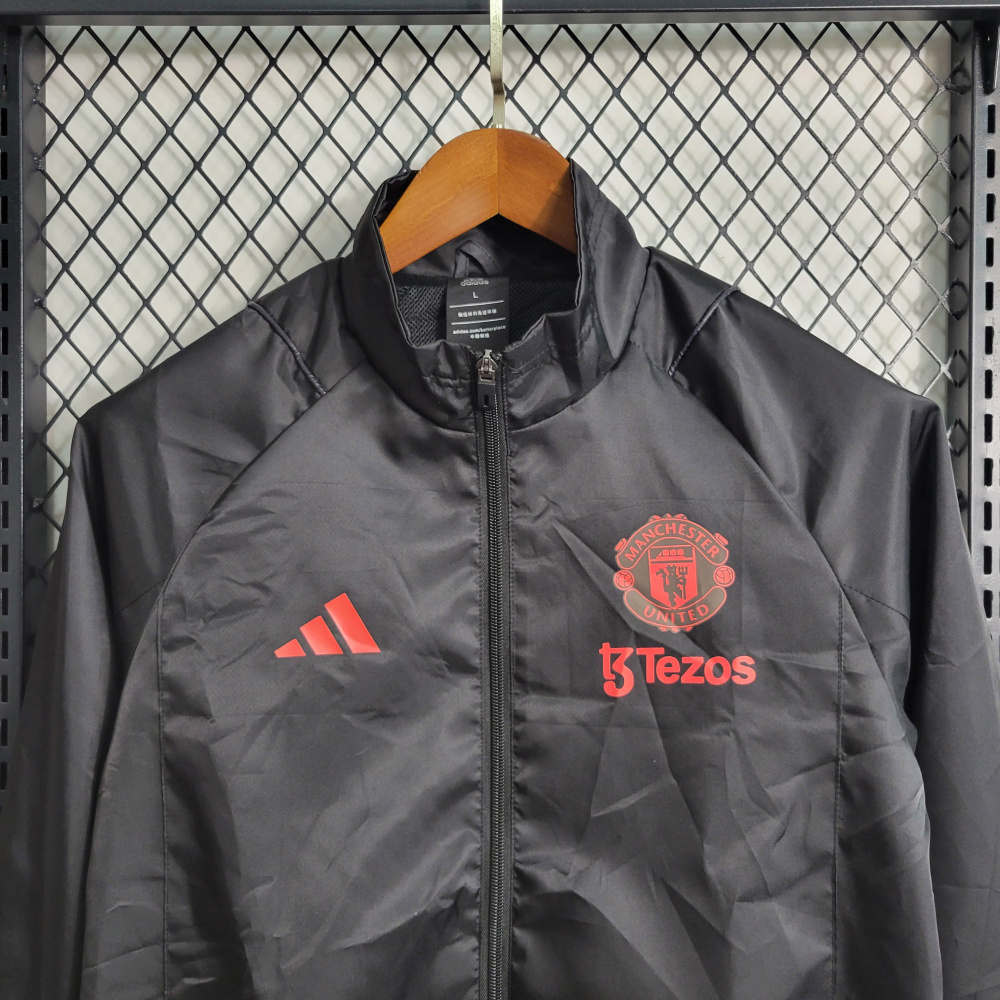 23/24 Windbreaker Manchester United Size S-XXL