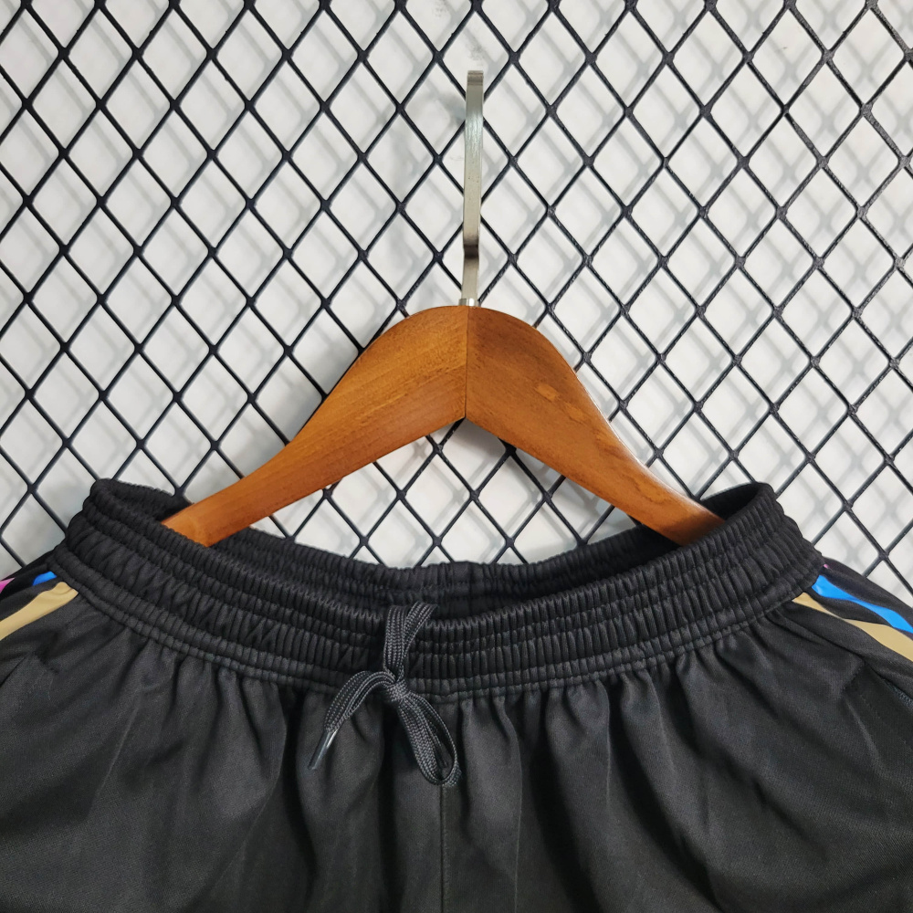 23/24 Shorts Real Madrid Black Training Size S-XXL