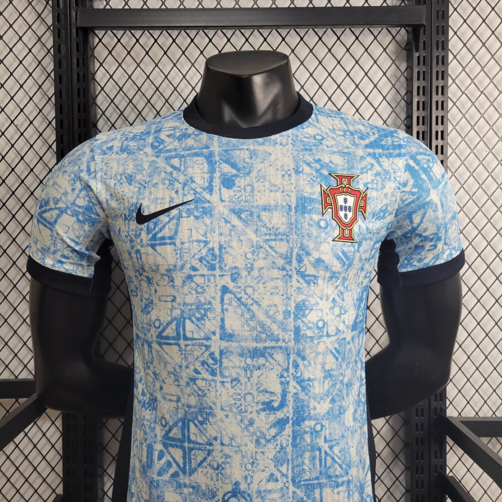 24/25 player Portugal away