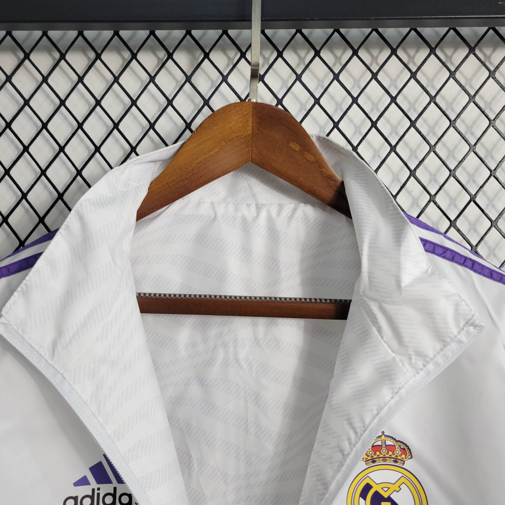 23/24 Windbreaker Reversible Real Madrid Size S-XXL
