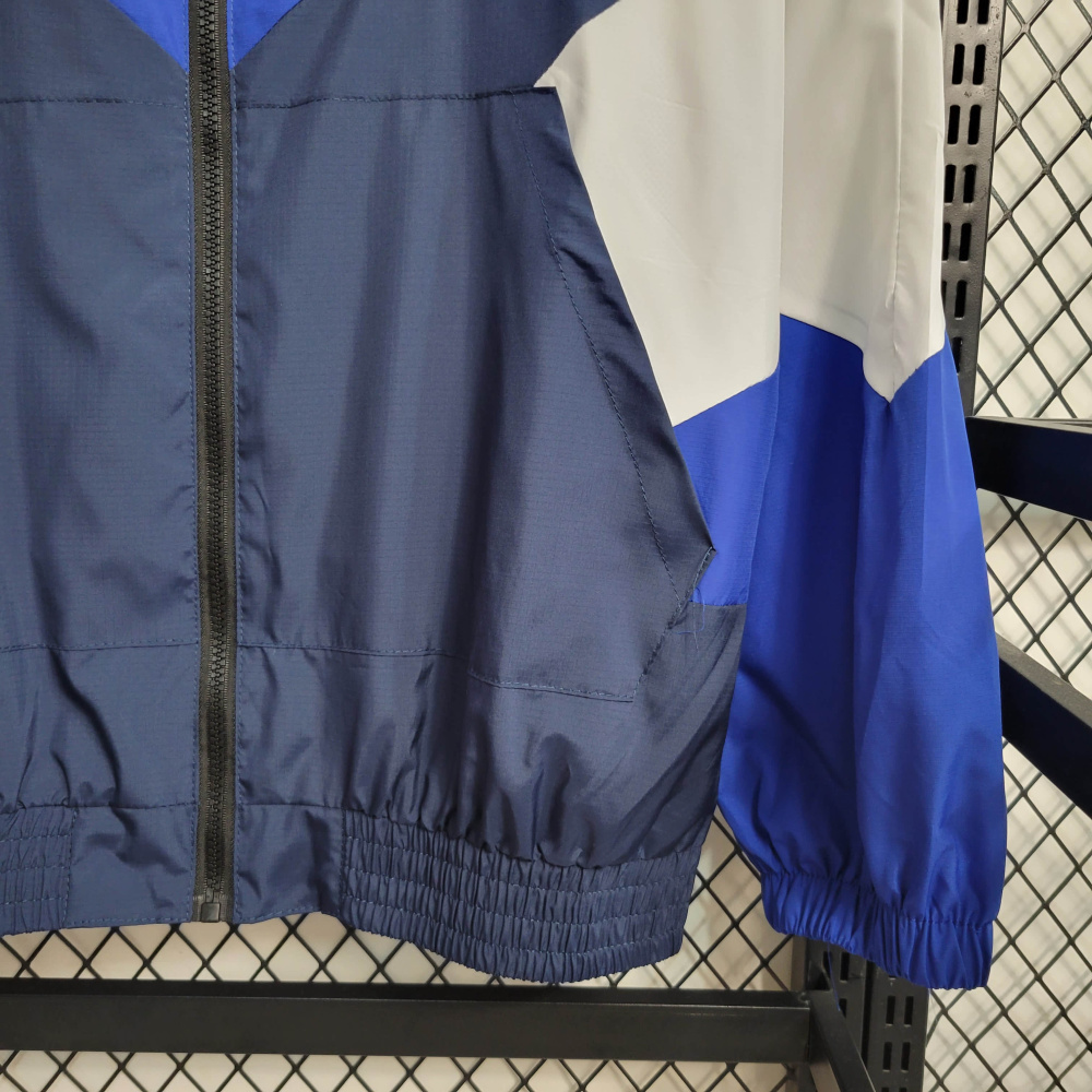23/24 Windbreaker England
