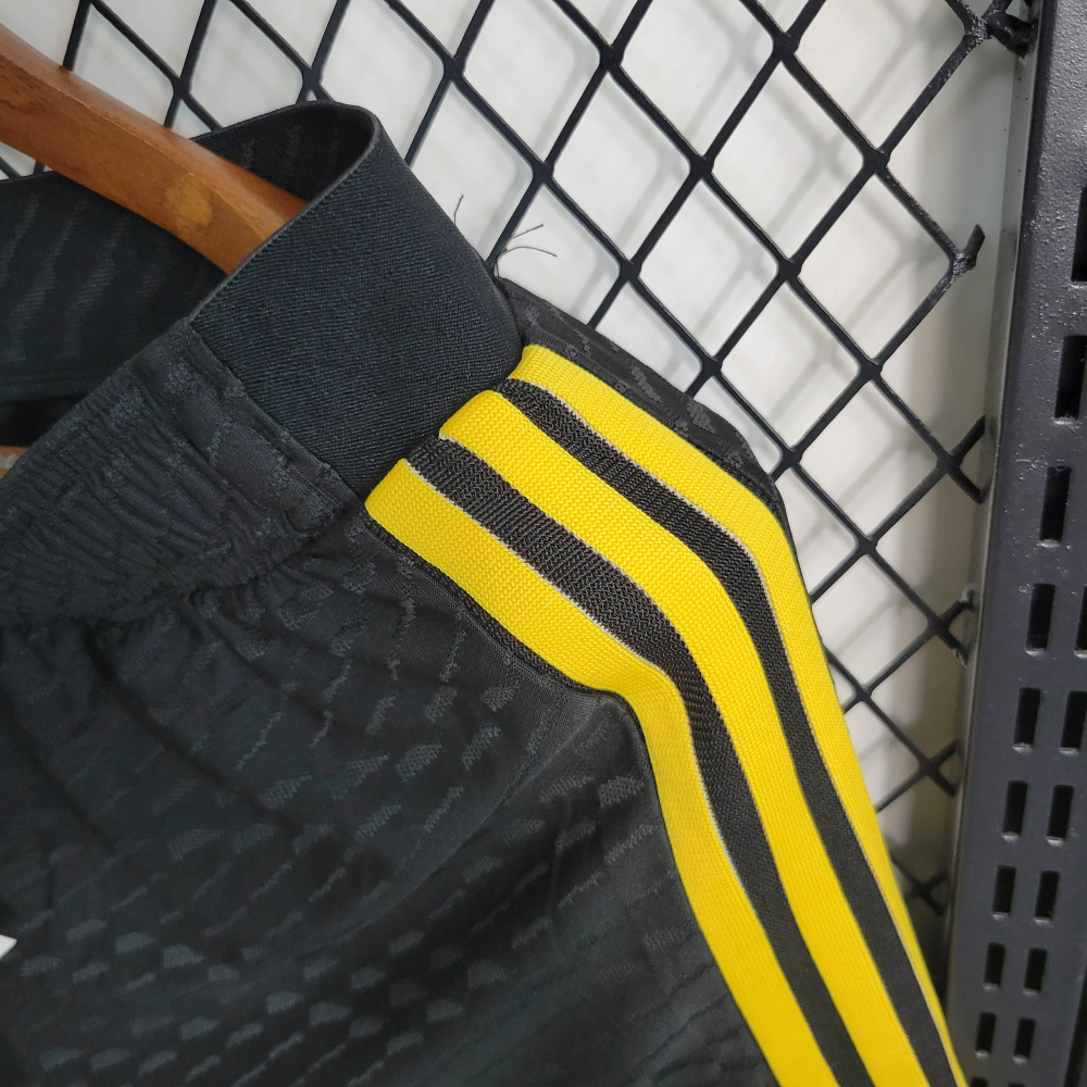 23/24 Player Shorts Juventus Size S-3XL