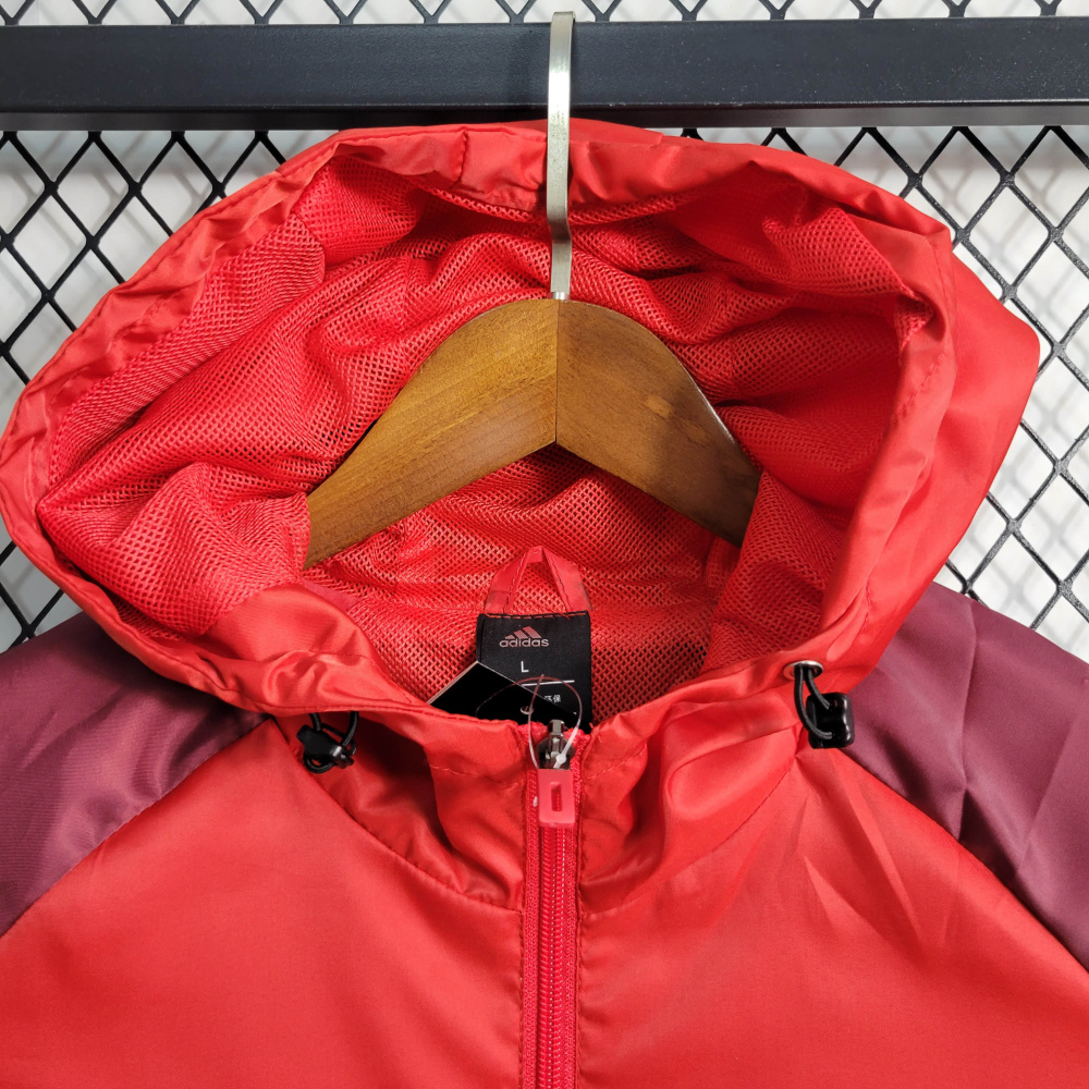 23/24 Windbreaker Manchester United Red Size S-XXL