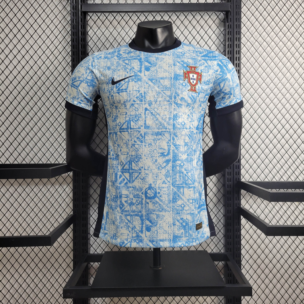 24/25 player Portugal away
