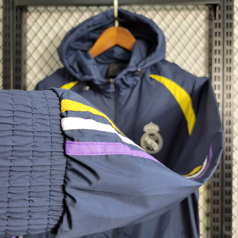 23/24 Windbreaker Real Madrid Size S-XXL
