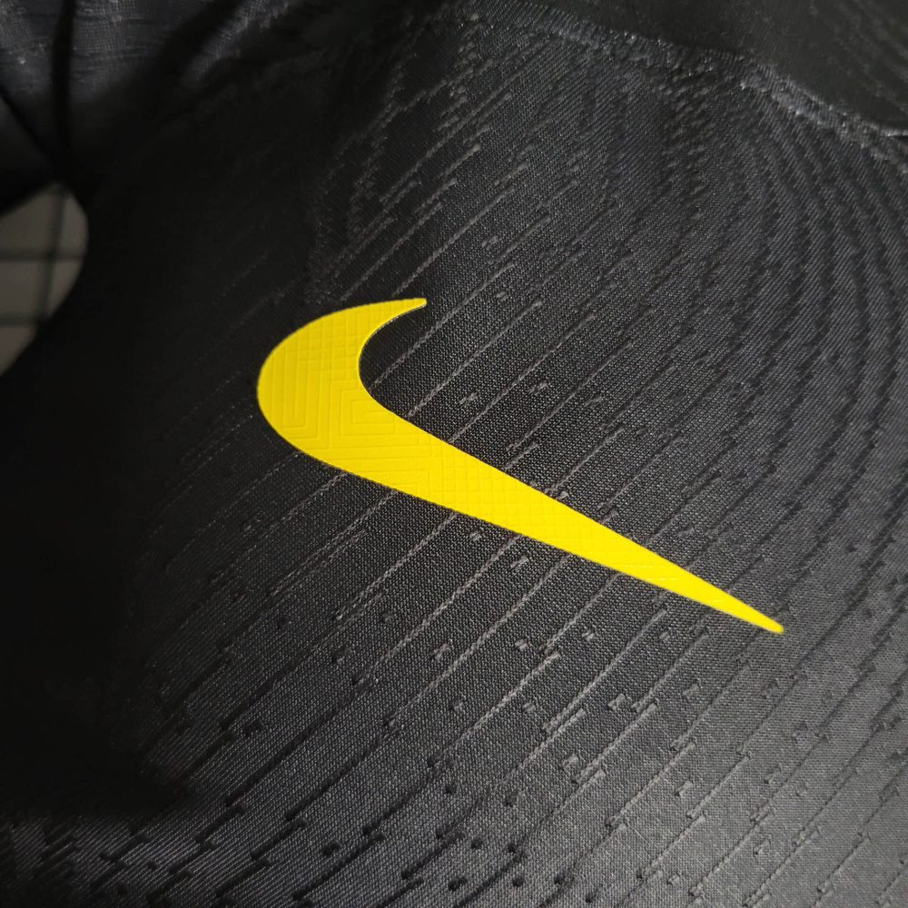 23/24 player Portugal Black training suit
