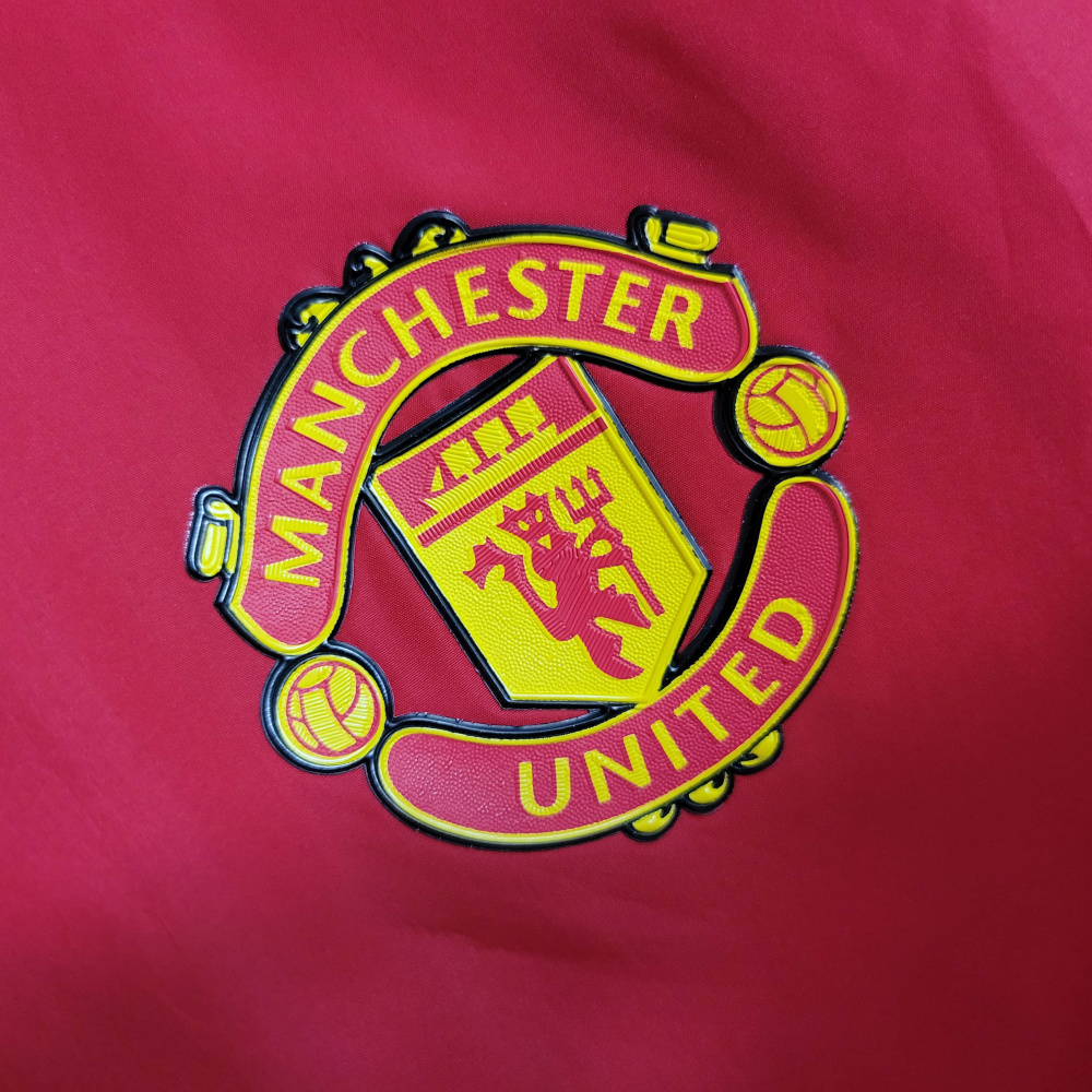 23/24 player windbreaker Manchester United size S-XX