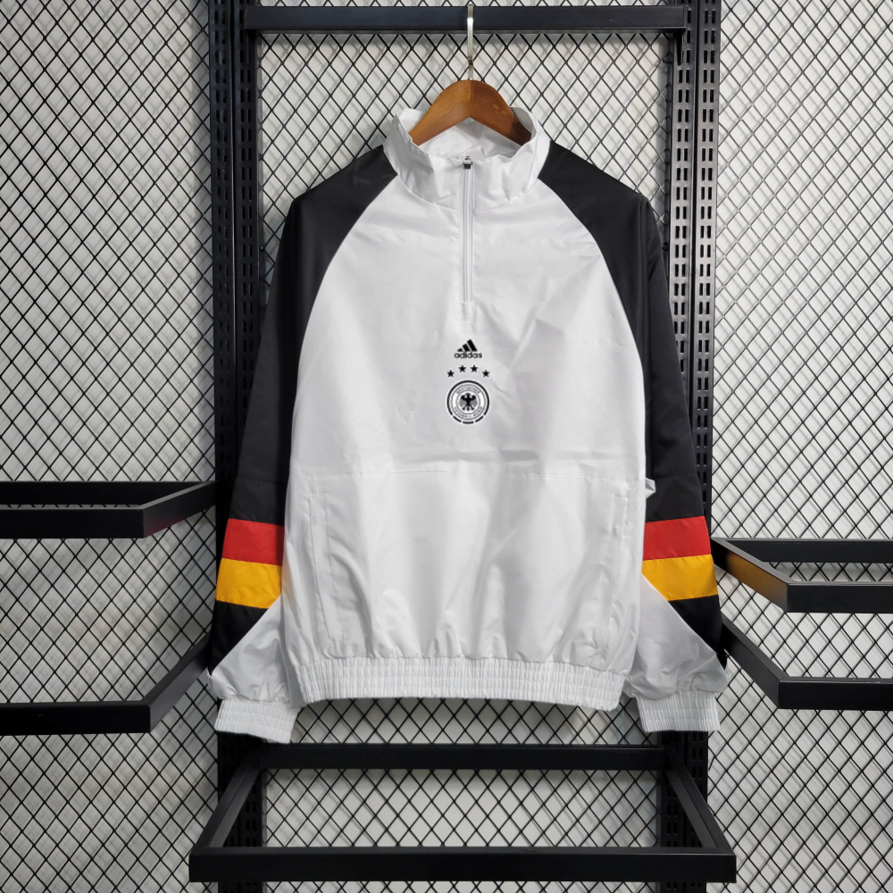 23/24 Windbreaker Germany SIZE S-XXL