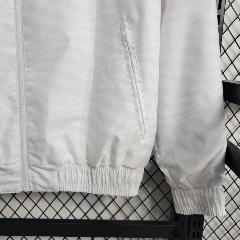 23/24 Windbreaker Reversible Real Madrid Size S-XXL