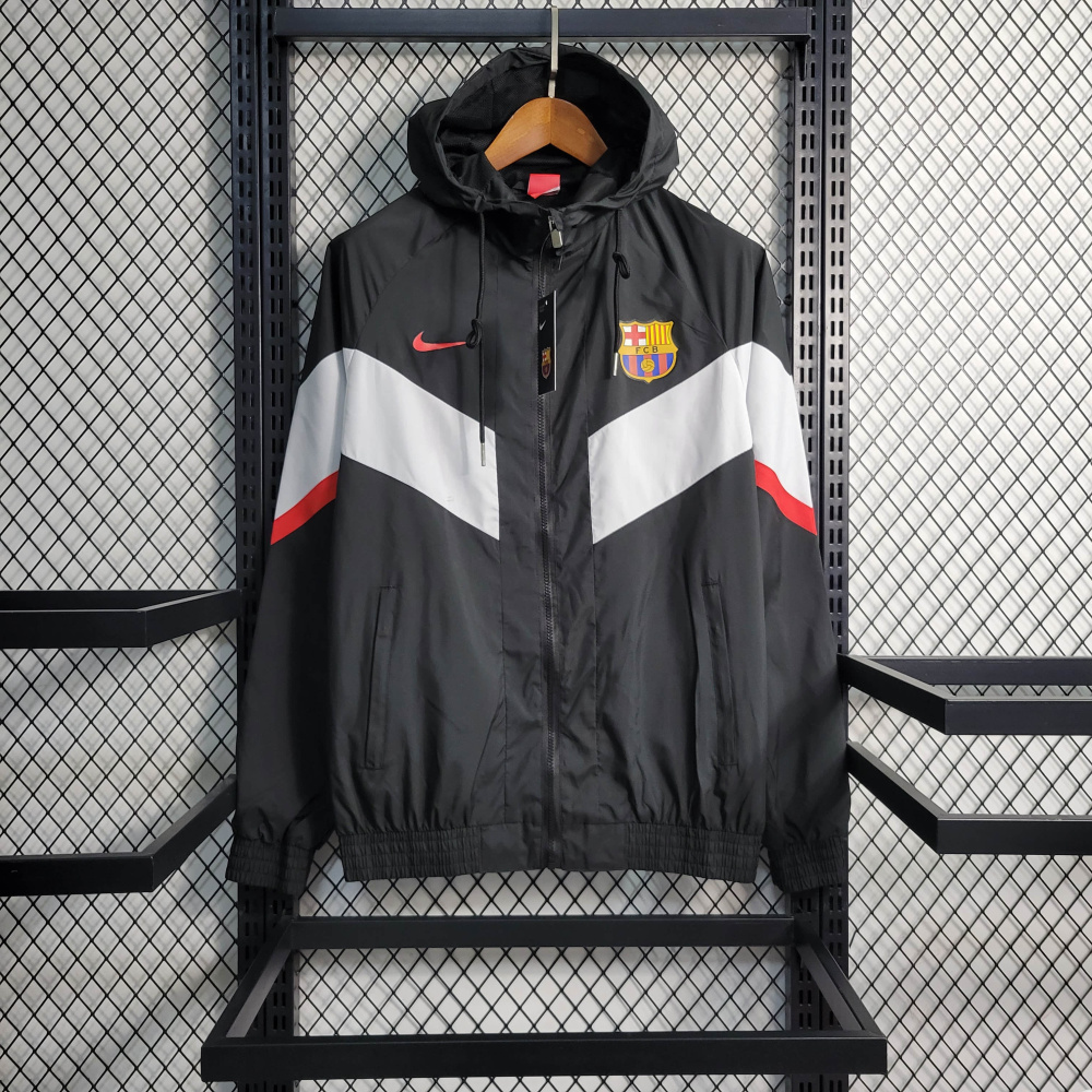 Windbreaker Barcelona is size S-XXL