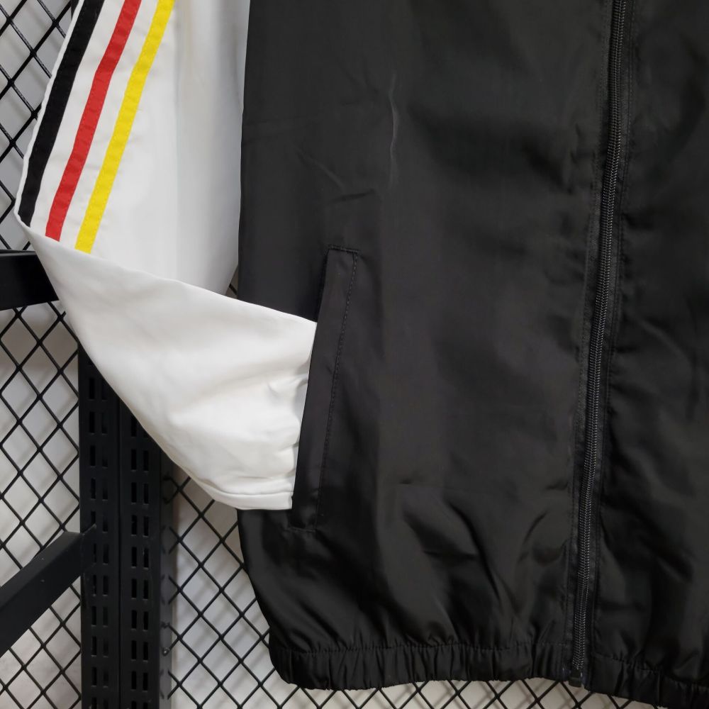 24/25 Windbreaker Germany