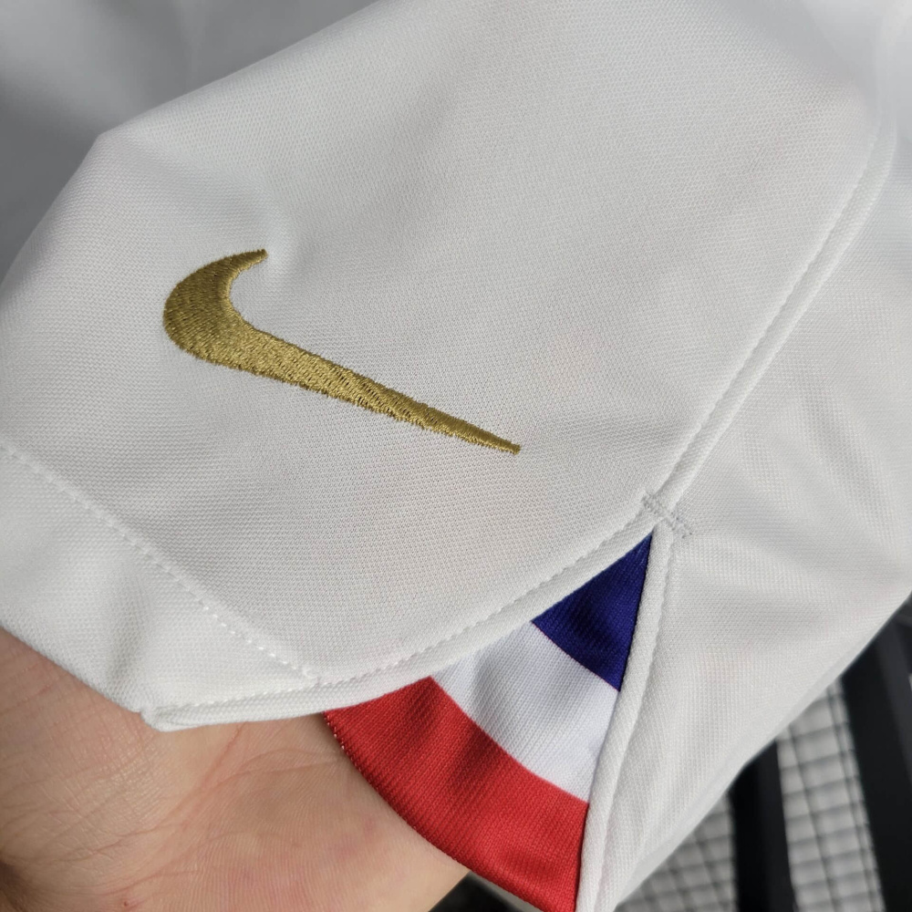 24/25 shorts France away