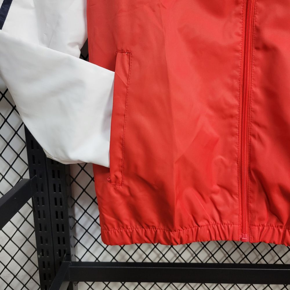 24/25 Windbreaker Internacional