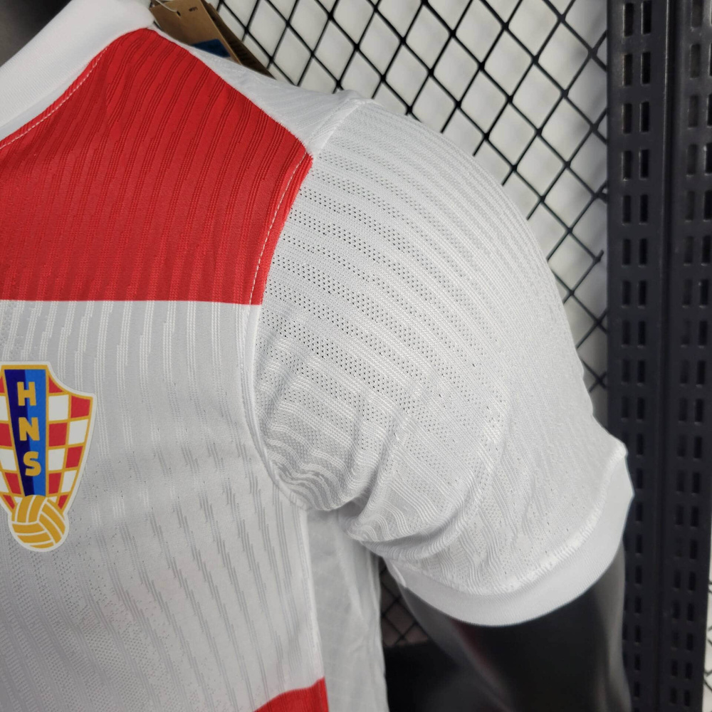 24/25 player Croatia Home