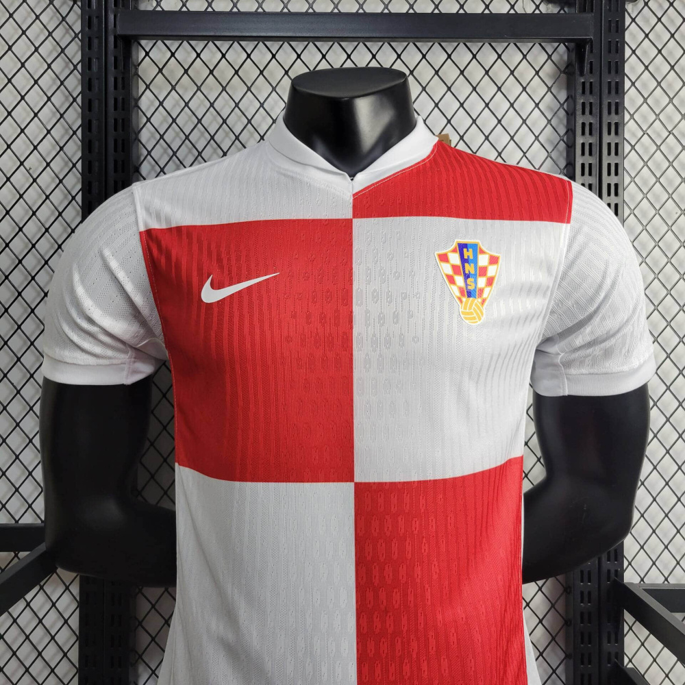 24/25 player Croatia Home