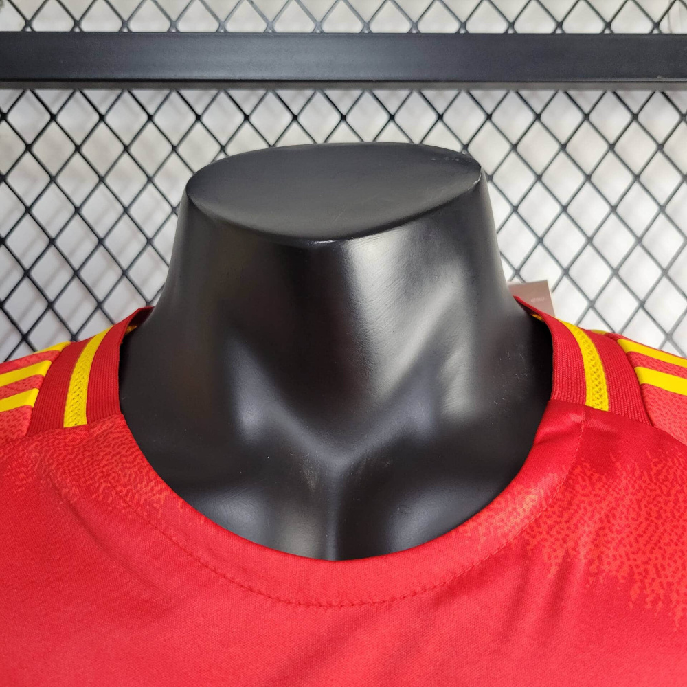 24/25 player Spain Home