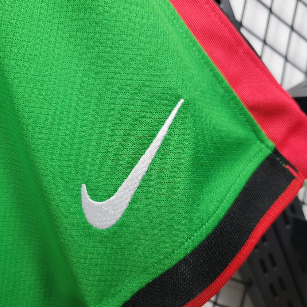 24/25 shorts Portugal home