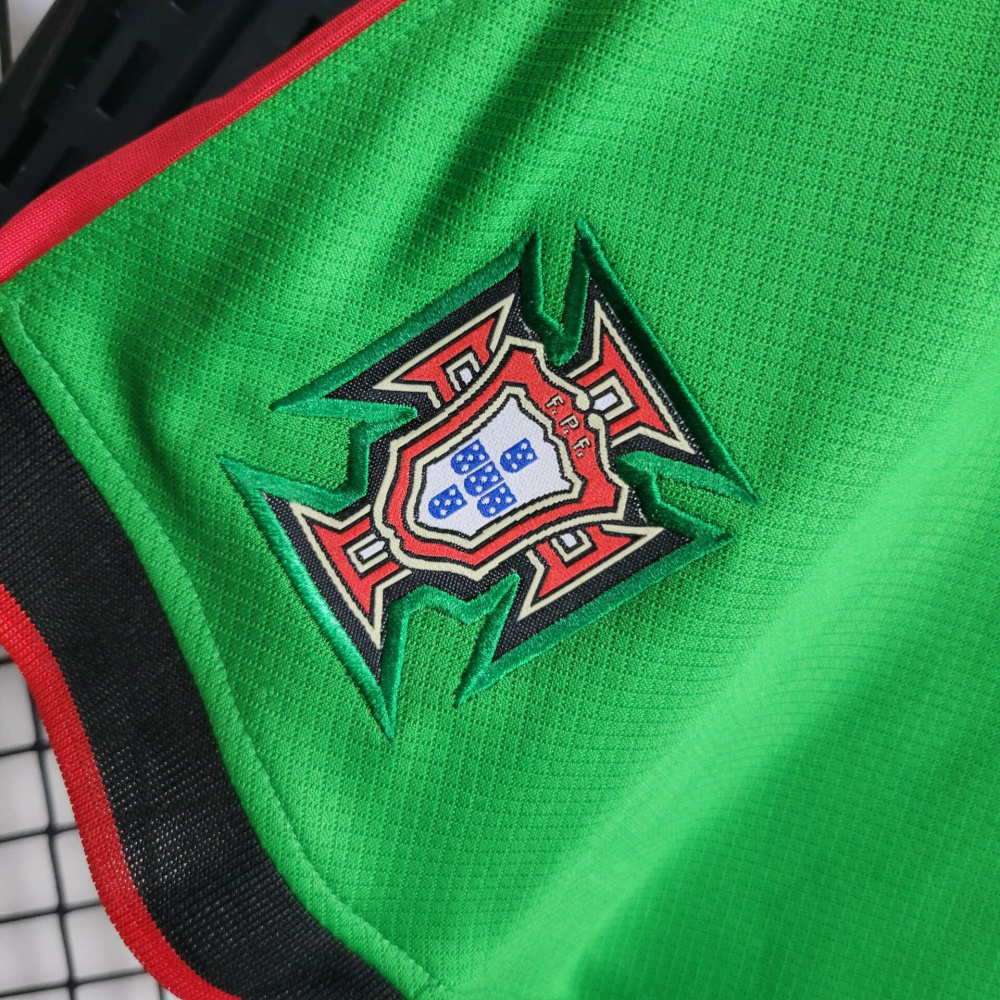 24/25 shorts Portugal home