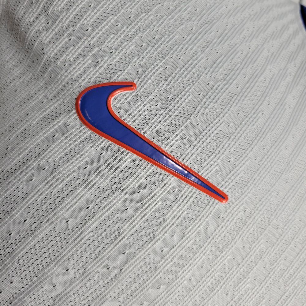 24/25 player Chelsea away
