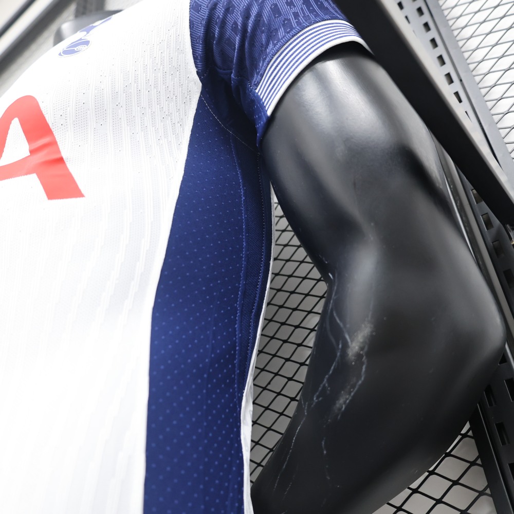 24/25 player Tottenham Hotspur home