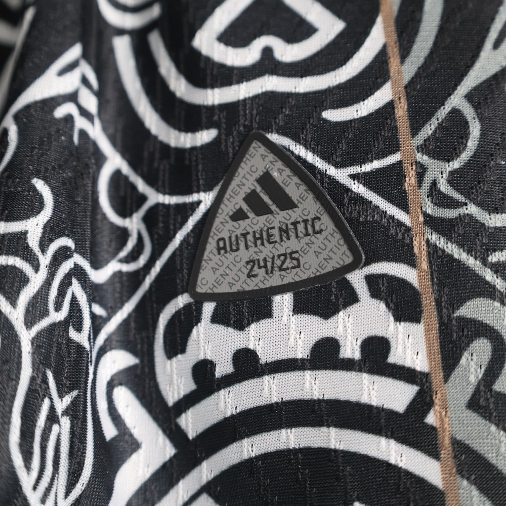24/25 Player Real Madrid Special Edition Black