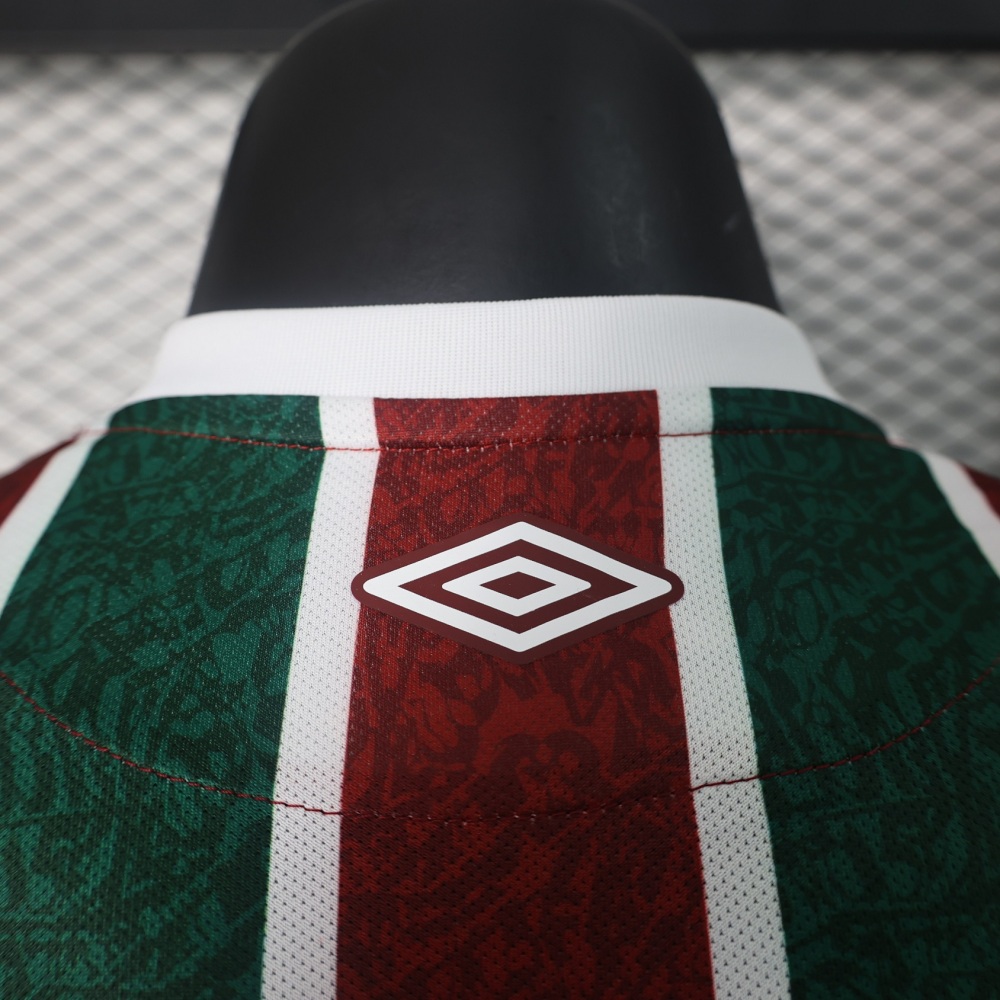 24/25 players at home in Minense