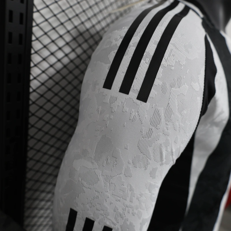 Juventus Home player long sleeve 24/25 Football Team Shirt jersey