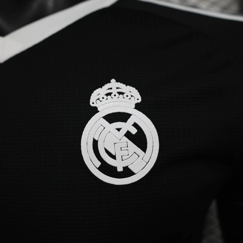 Real Madrid Black goalkeeper player 24/25 Football Team Shirt jersey