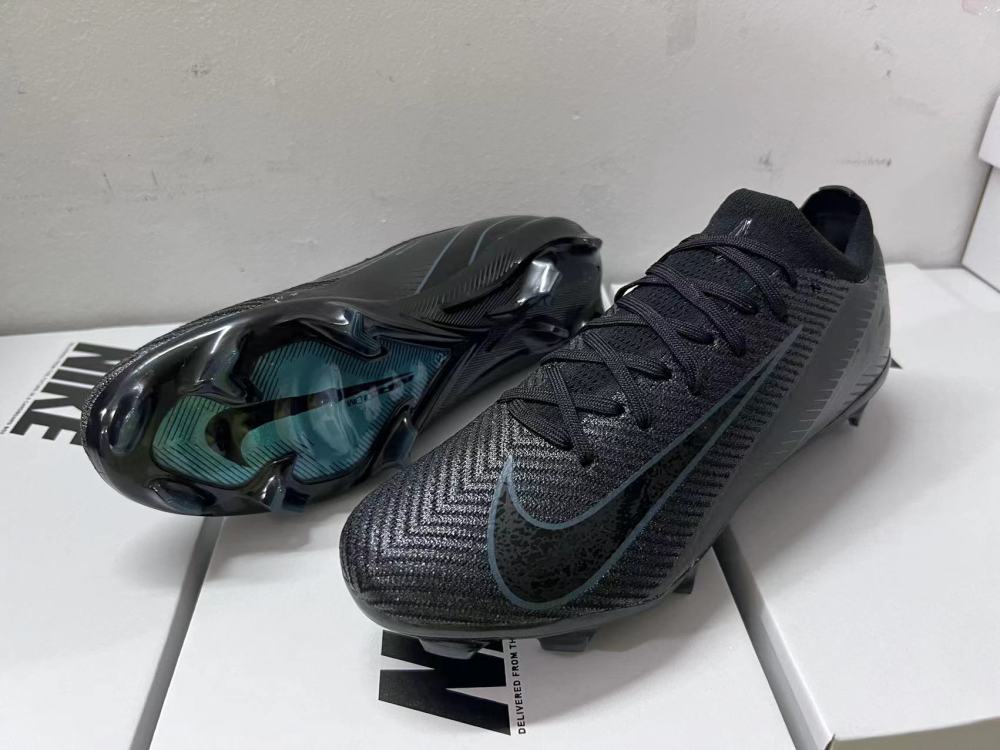 Assassin 16 Built-in Full Air Cushion Waterproof Knitted FG Football Shoes