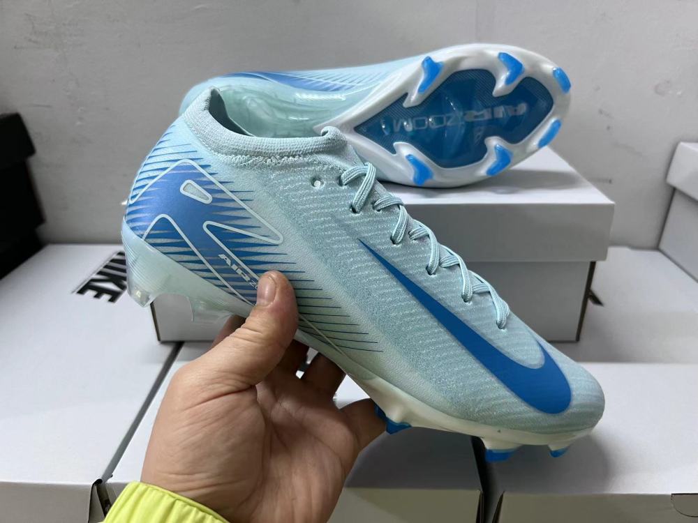 Assassin 16 Built-in Full Air Cushion Waterproof Knitted FG Football Shoes
