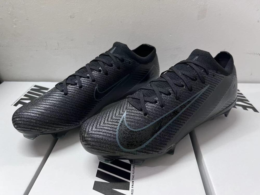 Assassin 16 Built-in Full Air Cushion Waterproof Knitted FG Football Shoes