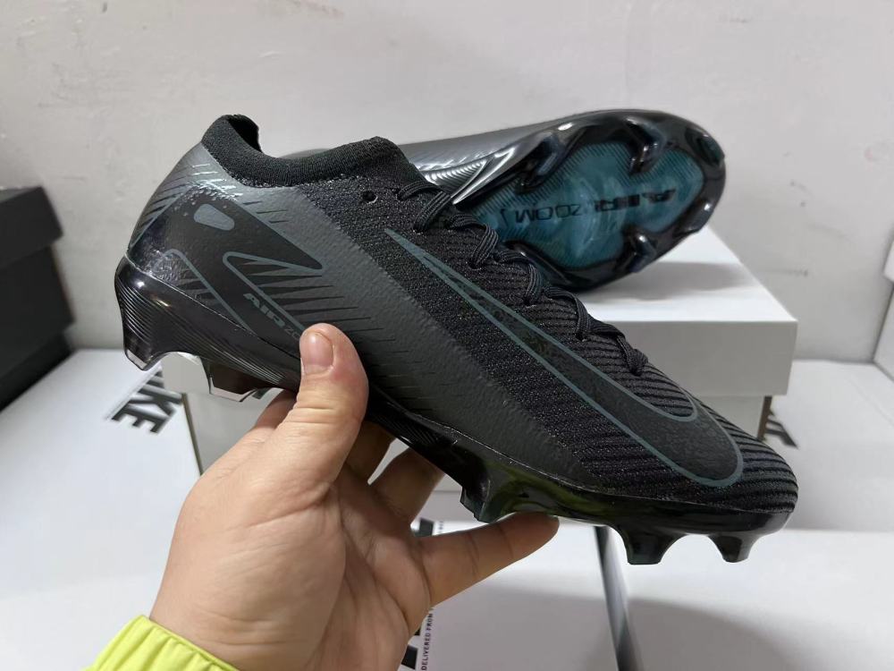 Assassin 16 Built-in Full Air Cushion Waterproof Knitted FG Football Shoes