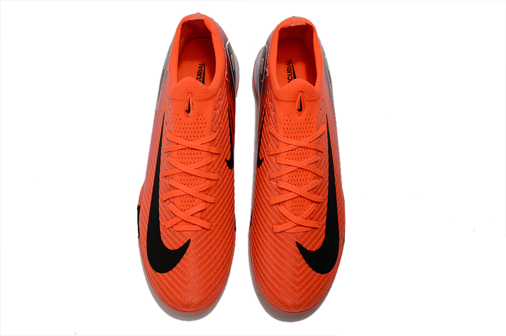 Assassins 16th Generation Low Top MD Sole Shredded Spikes Football Shoes