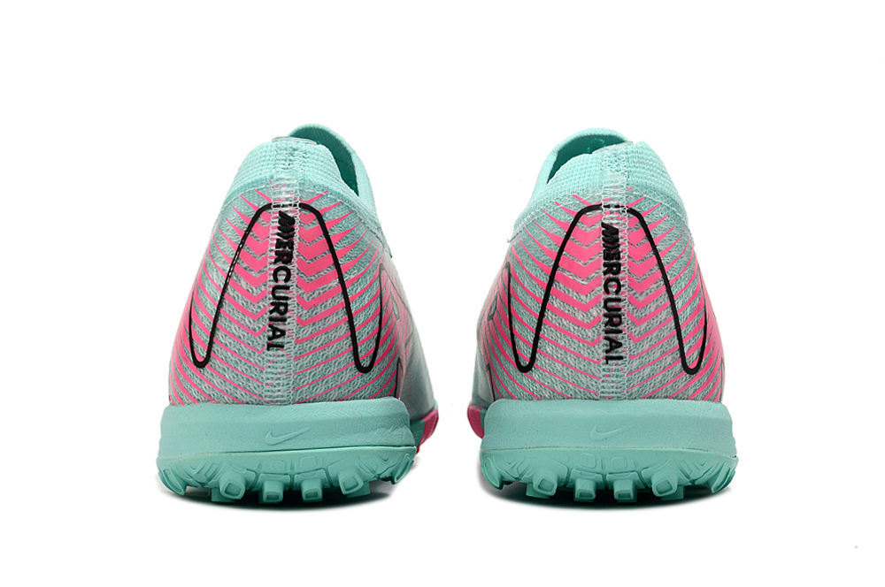 Low Top MD Sole Shredded Spikes Football Shoes