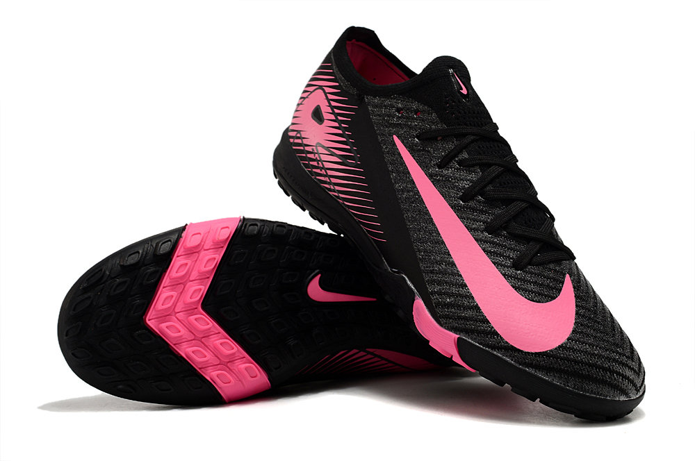 Low Top MD Sole Shredded Spikes Football Shoes
