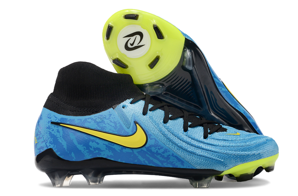 Low Top Waterproof Full Knit Moonraker FG Football Shoes
