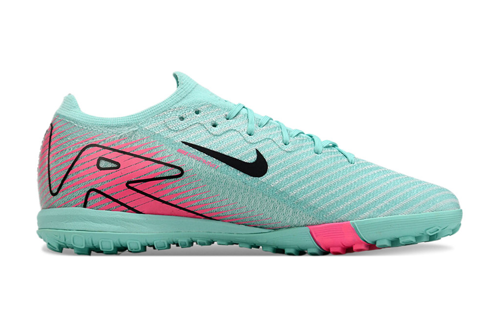 Low Top MD Sole Shredded Spikes Football Shoes