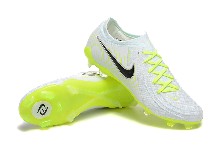 Low Top Waterproof Full Knit Moonraker FG Football Shoes