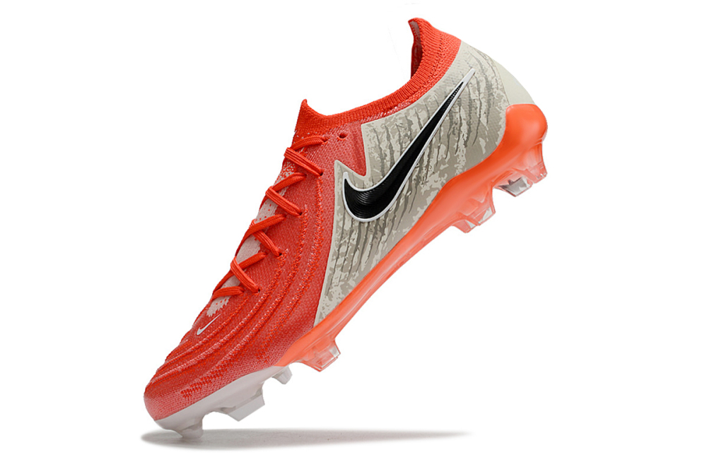 Low Top Waterproof Full Knit Moonraker FG Football Shoes