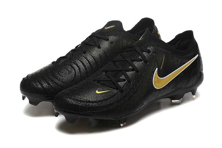 Low Top Waterproof Full Knit Moonraker FG Football Shoes