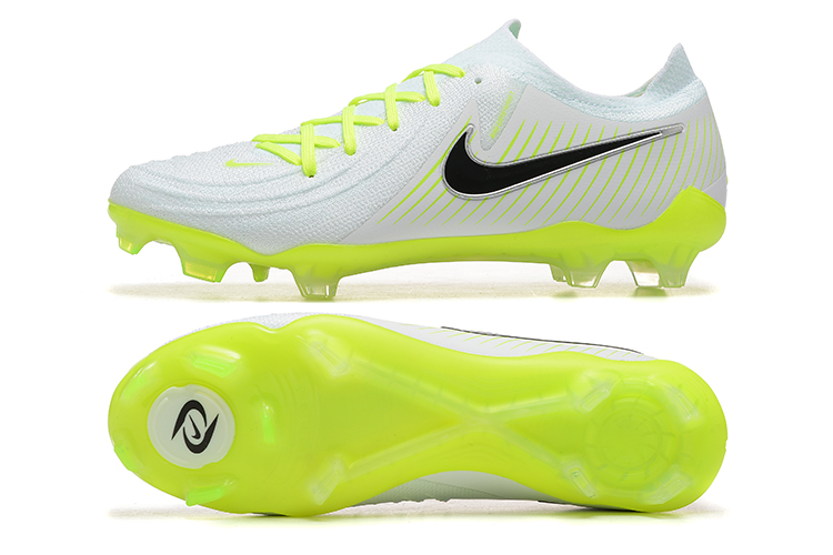 Low Top Waterproof Full Knit Moonraker FG Football Shoes