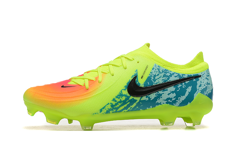 Low Top Waterproof Full Knit Moonraker FG Football Shoes